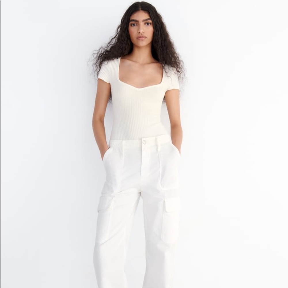 Zara Oyster White Ribbed Bodysuit
